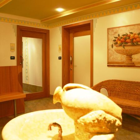 Residence Kristall- Fiemme Holidays Предацо Екстериор снимка