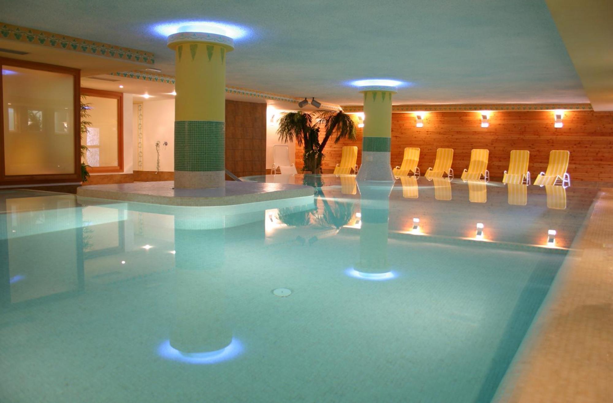 Residence Kristall- Fiemme Holidays Предацо Екстериор снимка