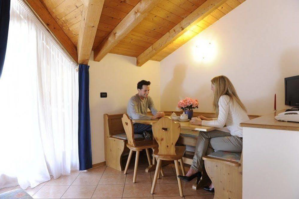 Residence Kristall- Fiemme Holidays Предацо Екстериор снимка