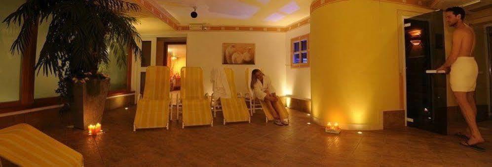 Residence Kristall- Fiemme Holidays Предацо Екстериор снимка